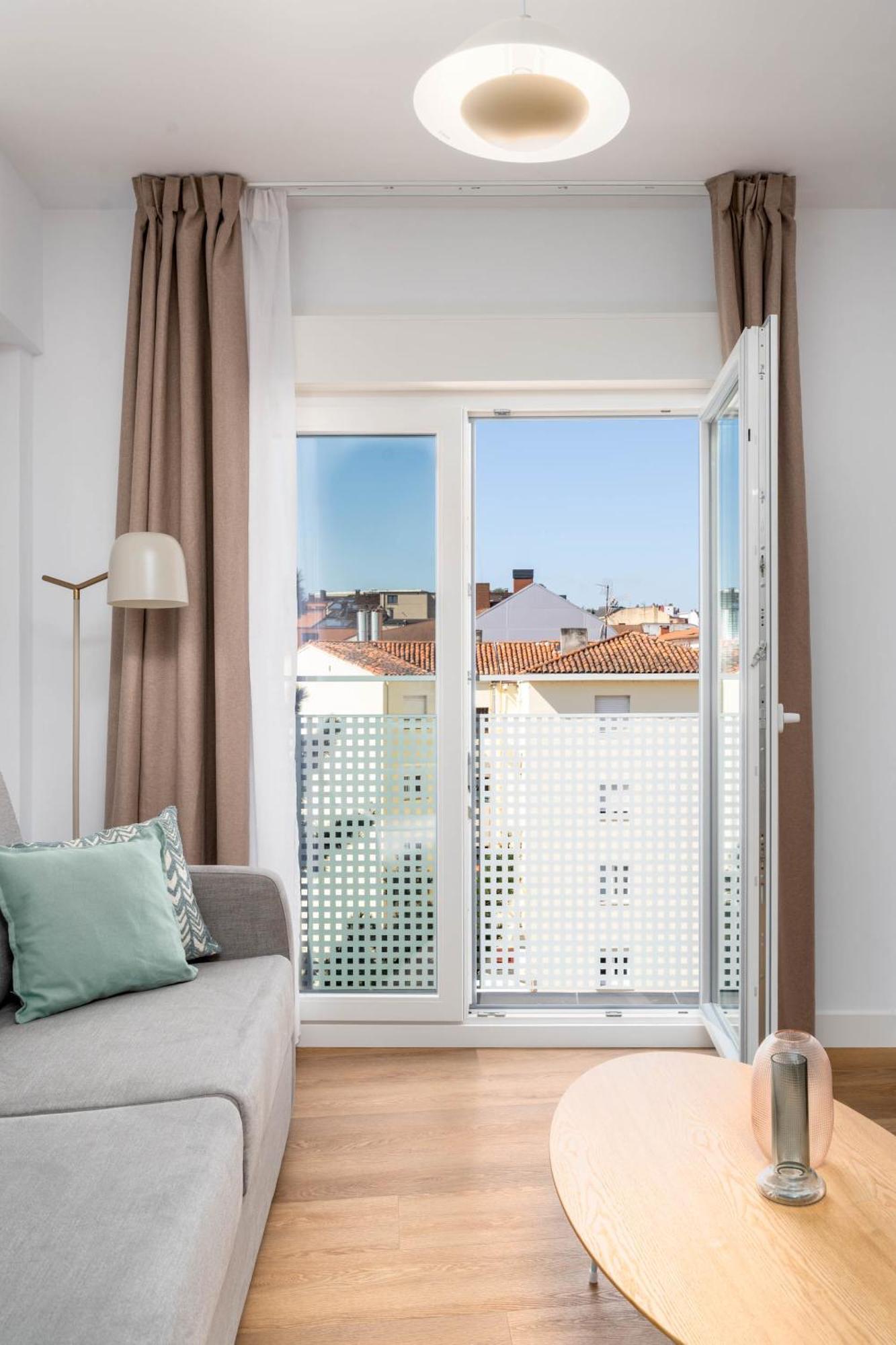 Limehome Oviedo Calle Postigo Bajo Cameră foto